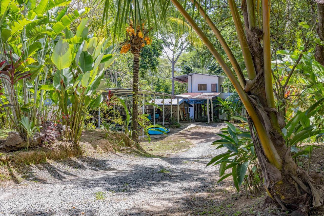 Uvita River Guesthouse エクステリア 写真