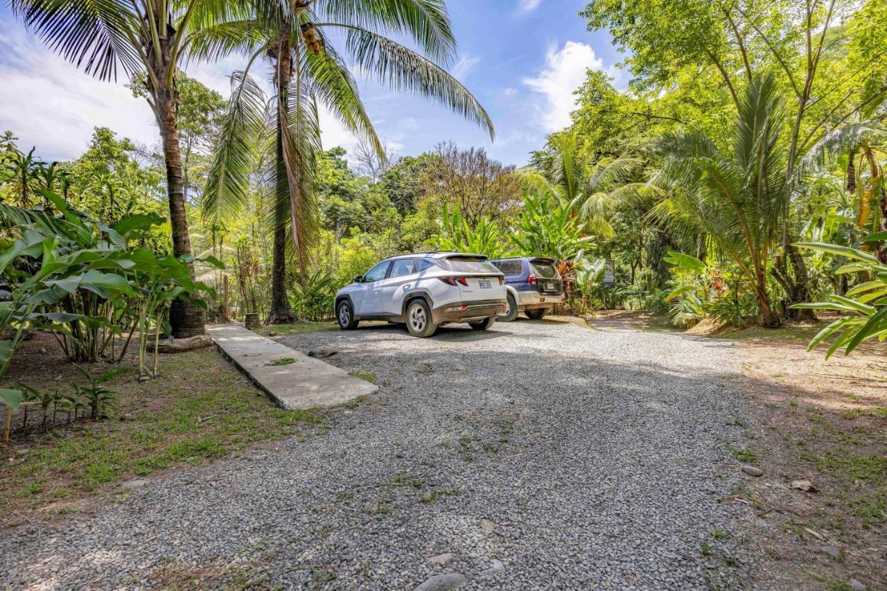 Uvita River Guesthouse エクステリア 写真