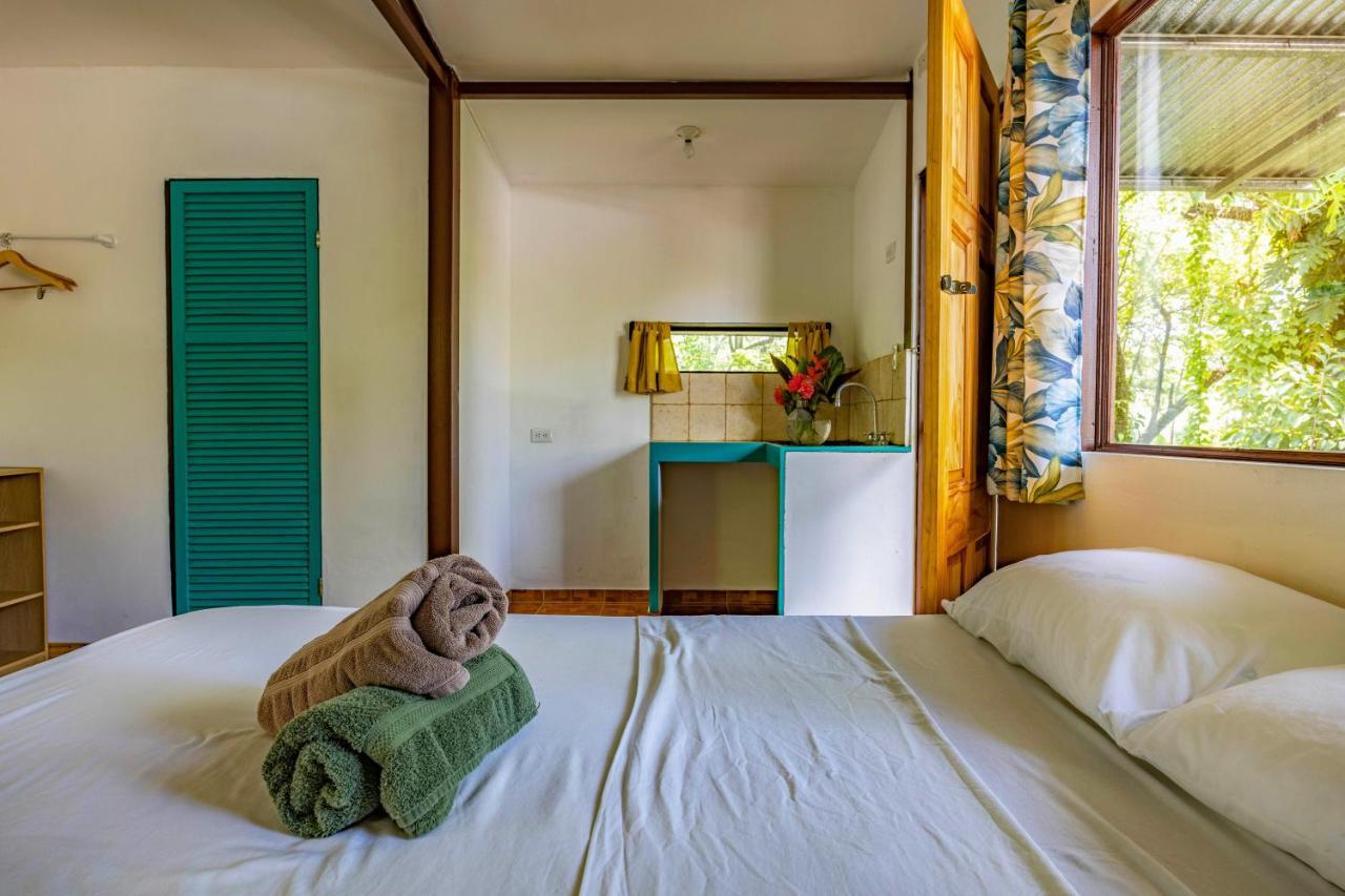 Uvita River Guesthouse エクステリア 写真
